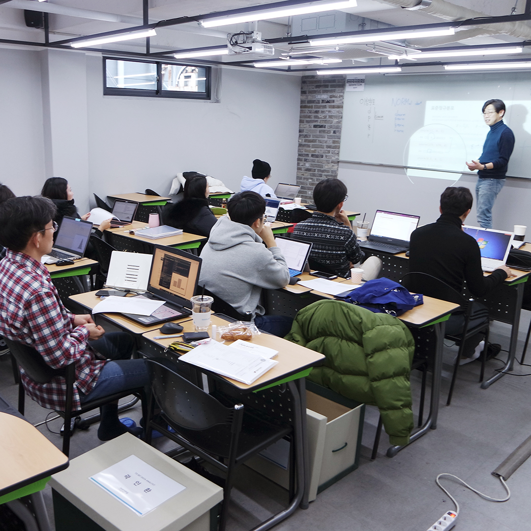 데이터 분석가 취업 부트캠프 러닝스푼즈 강의 사진 네 번째